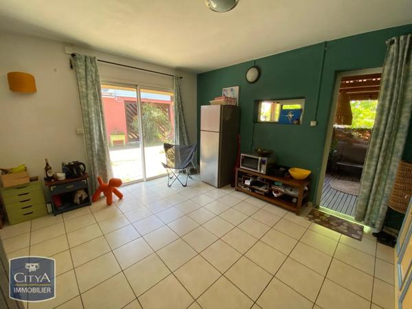 Appartement à louer 5 pièces 72.16m² Saint-Paul (97434)