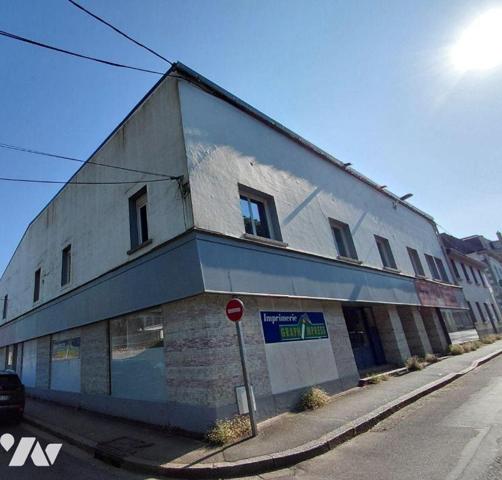 
LOCAL COMMERCIAL - VENTE - PONTIVY (56300)

En exclusivité chez votre notaire, local commer...