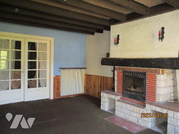 Commune de GRANDPRE- TERMES,  une maison d'habitation à rénover.