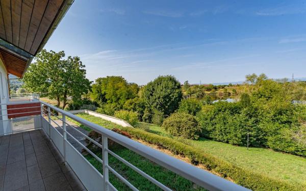 Maison à vendre    5 pièces • 156,59 m2 Machilly