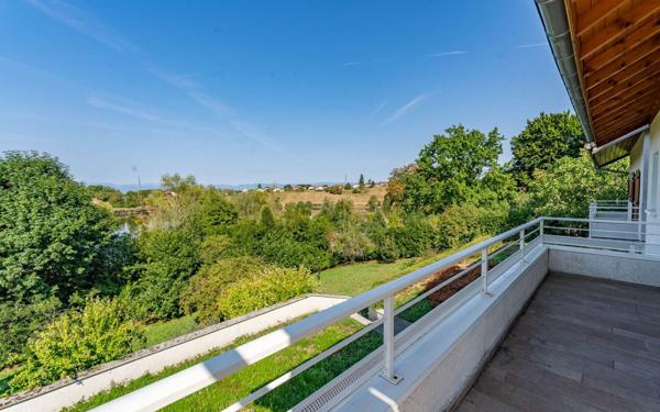 Maison à vendre    5 pièces • 156,59 m2 Machilly