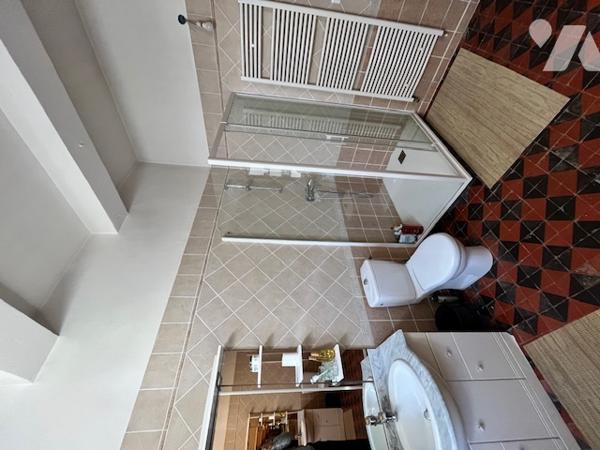 Drôme Provençale, Maison de maître avec extension récente et plus ancien corps de ferme à rénover,