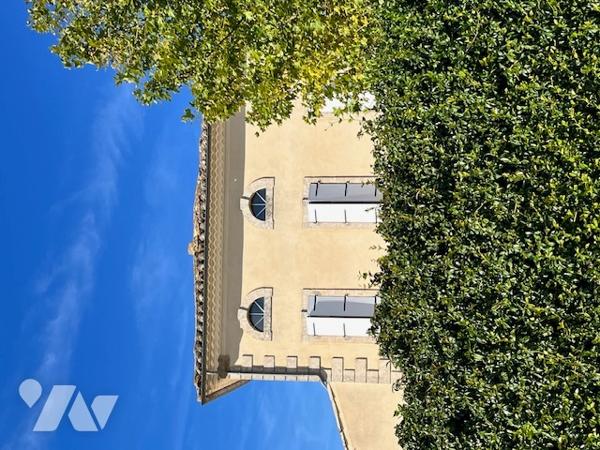 Drôme Provençale, Maison de maître avec extension récente et plus ancien corps de ferme à rénover,