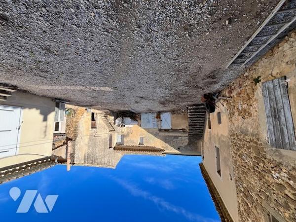 Drôme Provençale, Maison de maître avec extension récente et plus ancien corps de ferme à rénover,