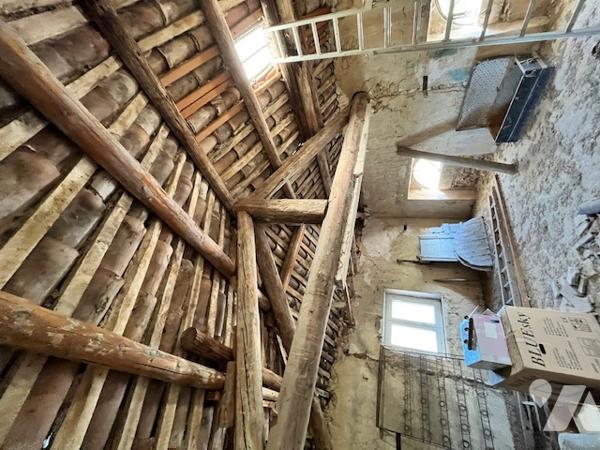 Drôme Provençale, Maison de maître avec extension récente et plus ancien corps de ferme à rénover,