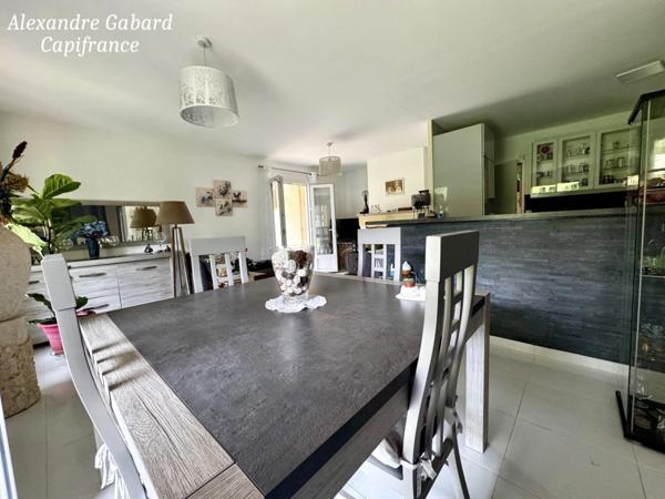 Maison de plain-pied - 3 chambres et bureau - 3 hectares de terrain