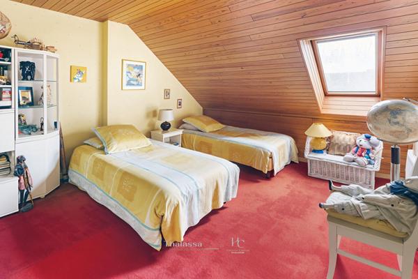 NOUVEAUTE - CHANTENAY- MAISON D'ARCHITECTE-JARDIN-GARAGE,  
Nantes 44100