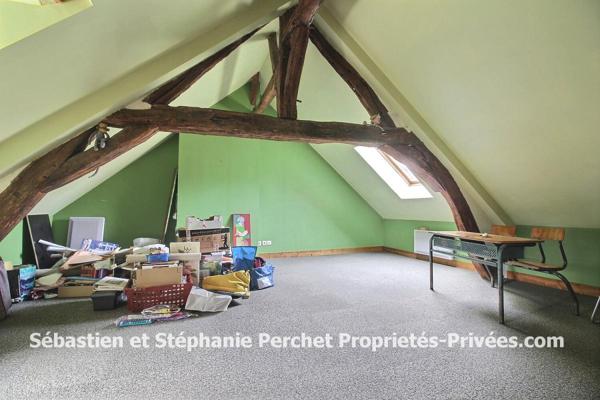 Longère 5 chambres avec dépendances sur 11796 m2 de terrain