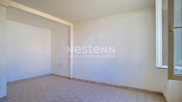 A vendre à CARPENTRAS  Appartement T2 de 49 m² au calme, dans un immeuble de caractère