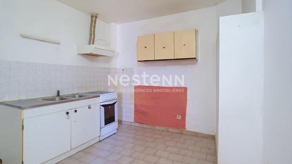 A vendre à CARPENTRAS  Appartement T2 de 49 m² au calme, dans un immeuble de caractère