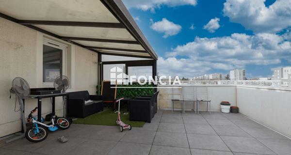 À vendre Appartement 4 pièces 74.38 m² - ÉVry-courcouronnes 91000