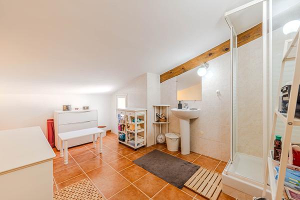 Maison familiale avec piscine à Malemort-du-Comtat