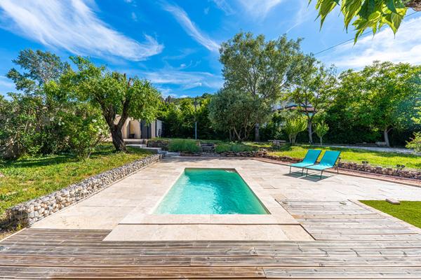 Maison familiale avec piscine à Malemort-du-Comtat
