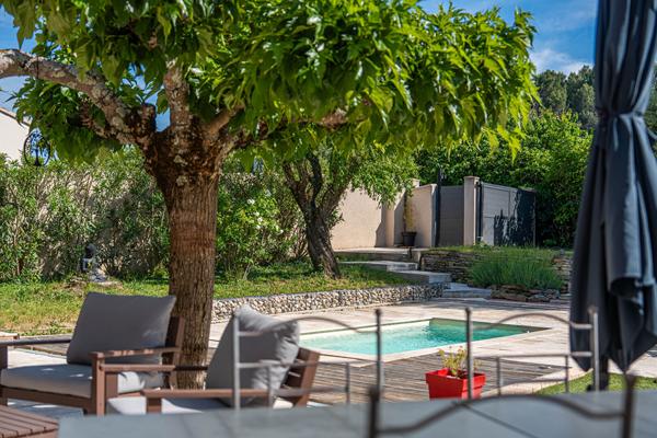 Maison familiale avec piscine à Malemort-du-Comtat