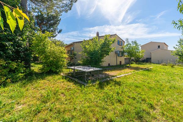Maison familiale avec piscine à Malemort-du-Comtat