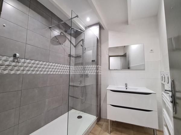 Appartement lumineux T3 à louer à Carpentras