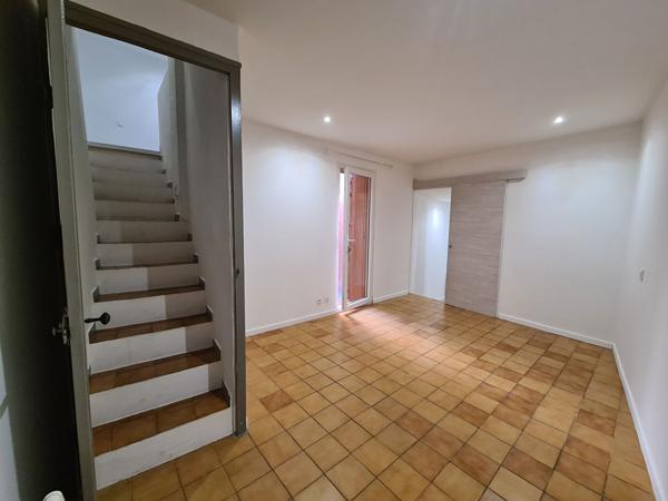 Appartement lumineux T3 à louer à Carpentras