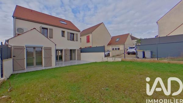 Maison à vendre 8 pièces 148 m² Savigny-le-Temple