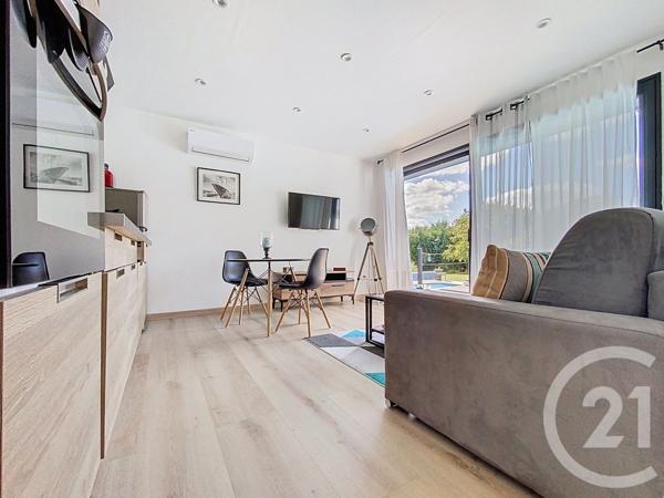 Maison à vendre  7 pièces - 220 m2 TONNAY CHARENTE - 17