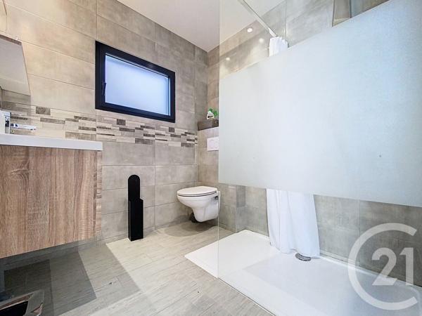Maison à vendre  7 pièces - 220 m2 TONNAY CHARENTE - 17