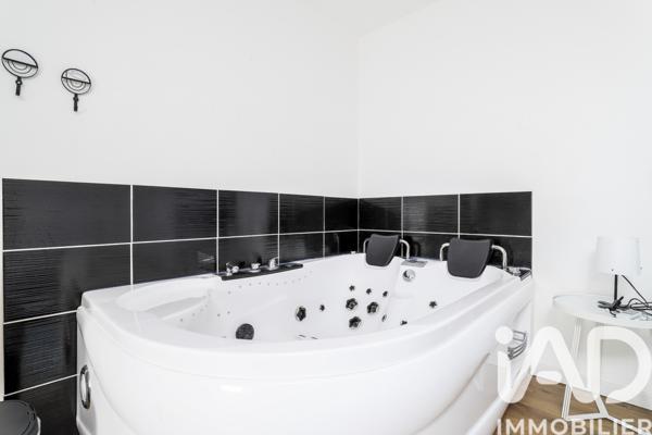 Immeuble à vendre 160 m² Tourcoing