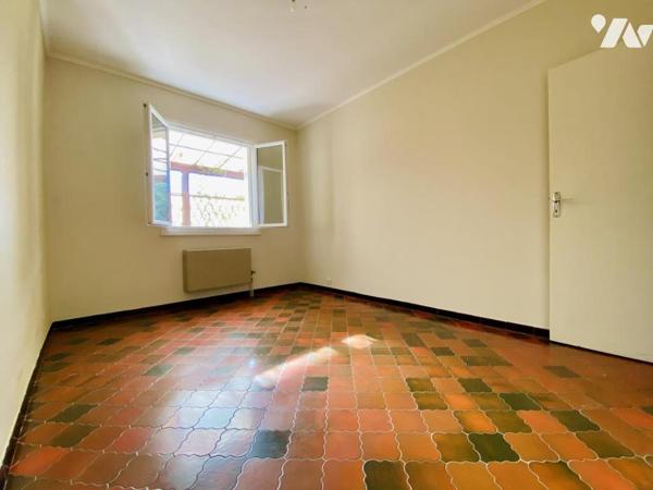 Maison de type P4 avec jardin et garage, au calme