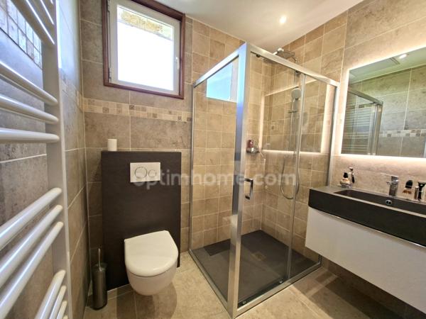 Maison Bourgeoise de 1936 composée de 2 appartements dont un loué DIGNE LES BAINS (04)