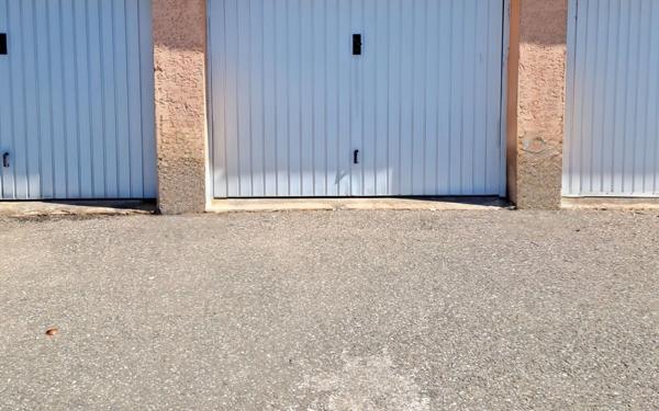 Stationnement à vendre