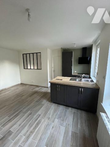 Appartement à vendre dans le centre ville de CALAIS dans le Pas de Calais (62).

Entièrement ...