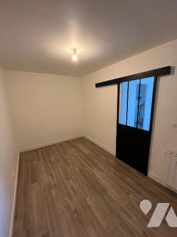 Appartement à vendre dans le centre ville de CALAIS dans le Pas de Calais (62).

Entièrement ...