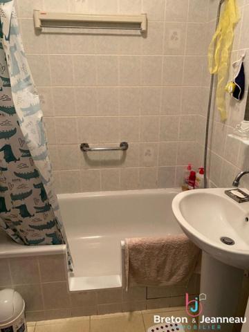 Appartement Fougeres 4 pièce(s) 79.71 m2