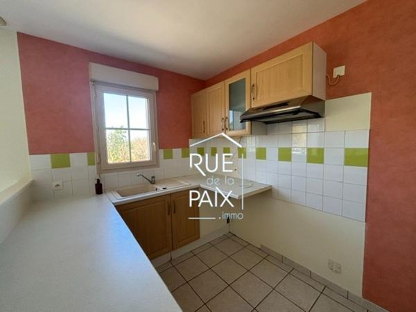 79600 SAINT LOUP LAMAIRE Maison plain pied Saint Loup Lamaire 4 pièce103 m2