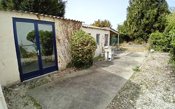 Maison à vendre    4 pièces •  Saint-Jean-d'Angély