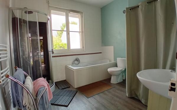 Maison à vendre    4 pièces •  Saint-Jean-d'Angély