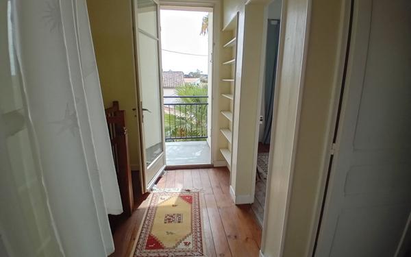 Maison à vendre    4 pièces •  Saint-Jean-d'Angély