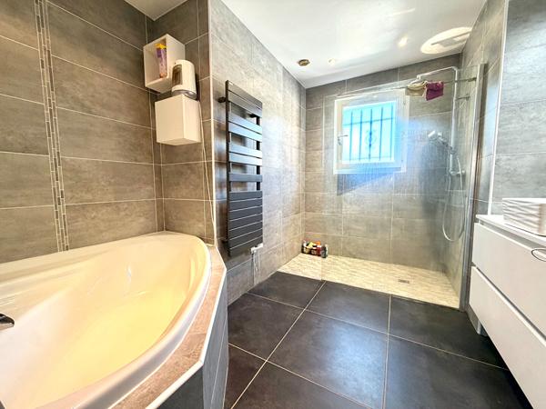 Maison 6 pièces 145 m2