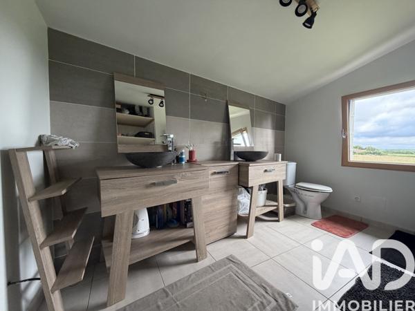 Maison à vendre 5 pièces 130 m² Saint-Loup-Lamairé