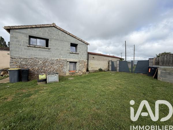 Maison à vendre 5 pièces 130 m² Saint-Loup-Lamairé