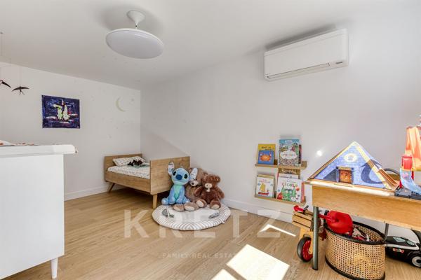Marseille 7è Roucas Blanc - maison d'architecte avec piscine