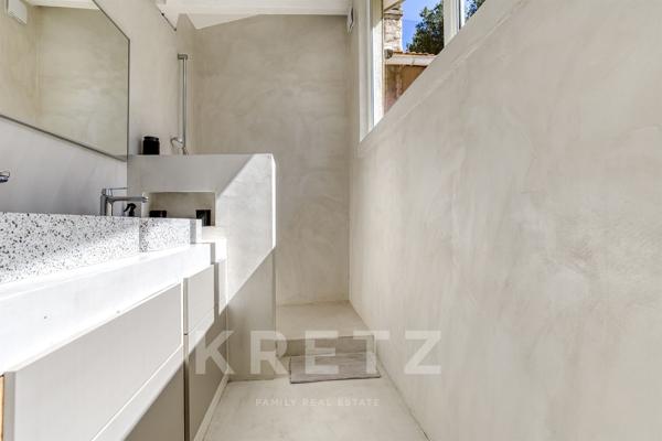 Marseille 7è Roucas Blanc - maison d'architecte avec piscine