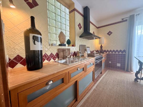Magnifique T4 centre-ville de Carcassonne 140m2 habitables, 3 chambres une place de parking