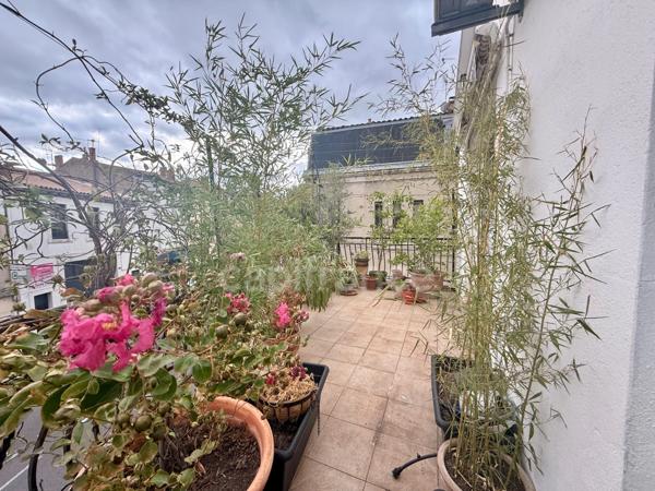 Magnifique T4 centre-ville de Carcassonne 140m2 habitables, 3 chambres une place de parking