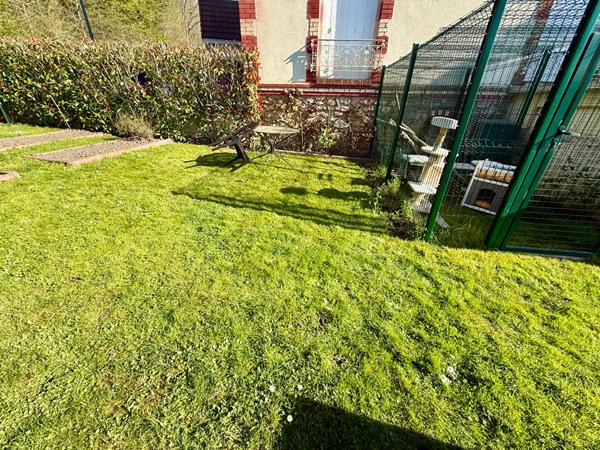 Appartement Chaville 3 pièces et studette 80 m2 jardin potager Privatif, Garage deux Caves Cadre Exceptionnel