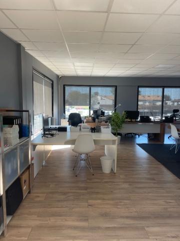LOCAL COMMERCIAL /BUREAUX - 106M² - FONBEAUZARD