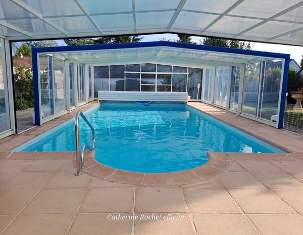 Maison
         5 pièces
        - 130 m² 490 000 € *