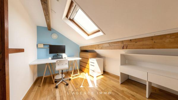Maison individuelle T5 avec sous-sol jardin terrasse annexes 01630