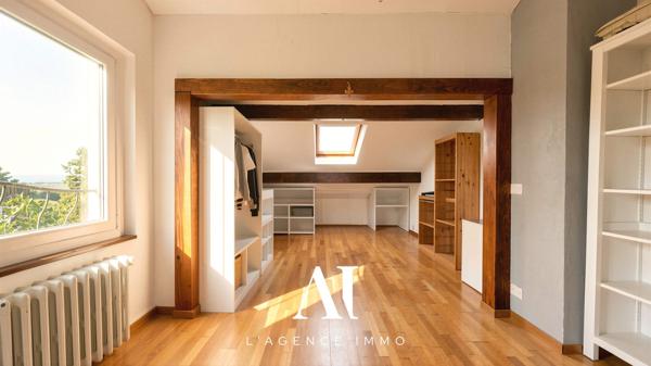 Maison individuelle T5 avec sous-sol jardin terrasse annexes 01630