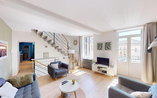 Maison à louer    5 pièces • 121,61 m2 Givry