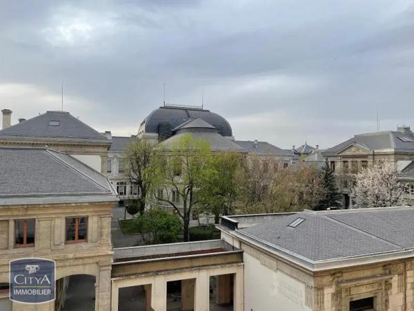Appartement à louer 2 pièces 56.76m² Lyon 7e Arrondissement (69007)