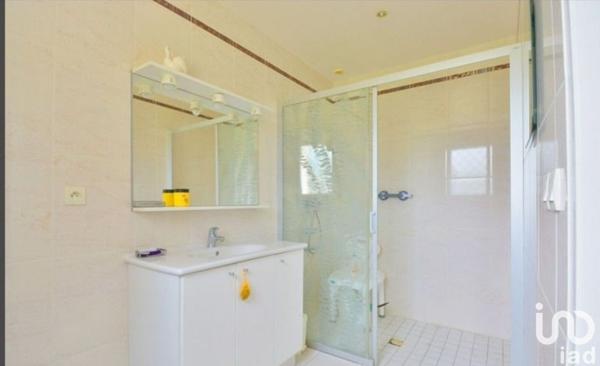 Maison 9 pièces de 188 m² à Pineuilh (33220)